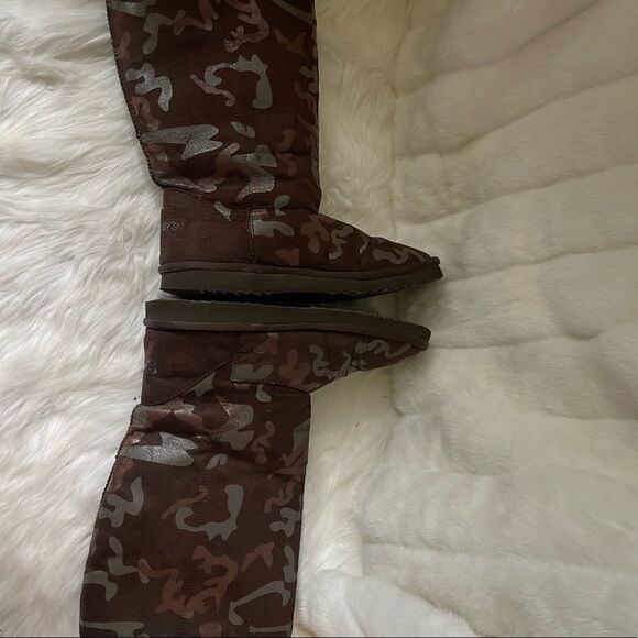 Skechers brown faux suede graphic design faux fur lining calf boots size… - Picture 6 of 12